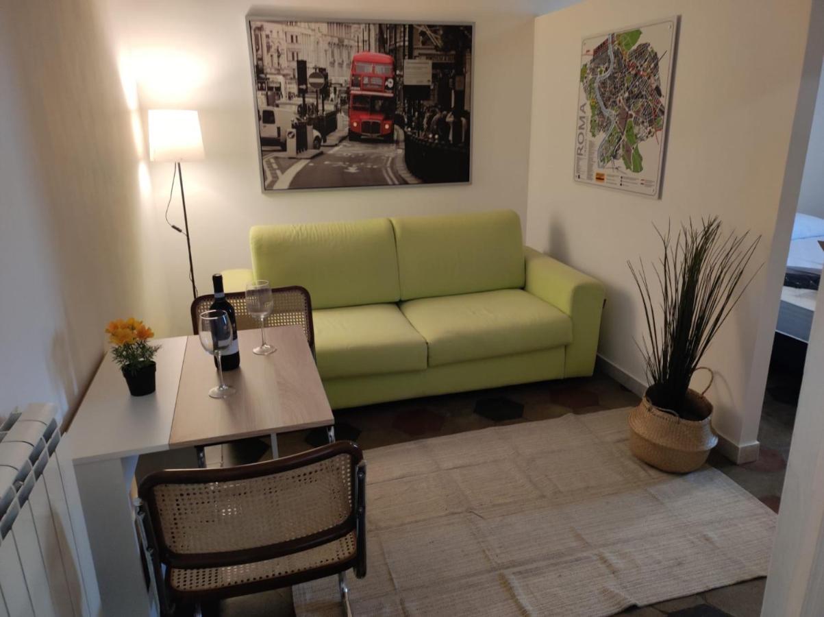 La Maison B8 Roma Esterno foto